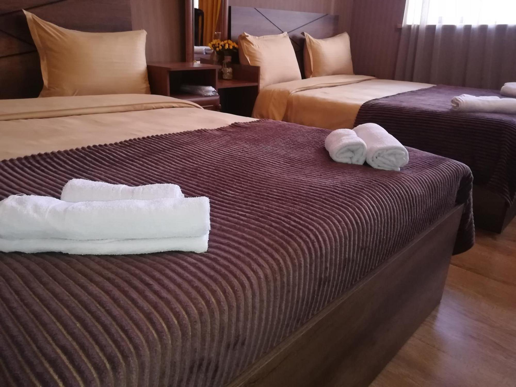 Hotel Golden Gate Akhaltsikhe  Esterno foto