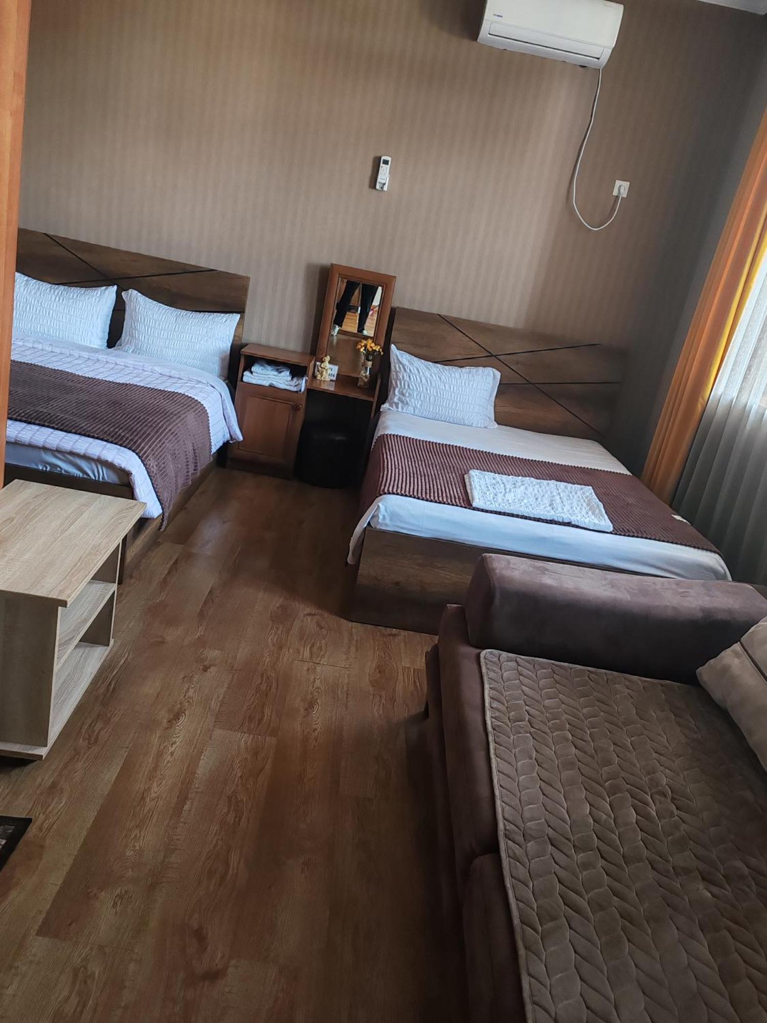 Hotel Golden Gate Akhaltsikhe  Esterno foto